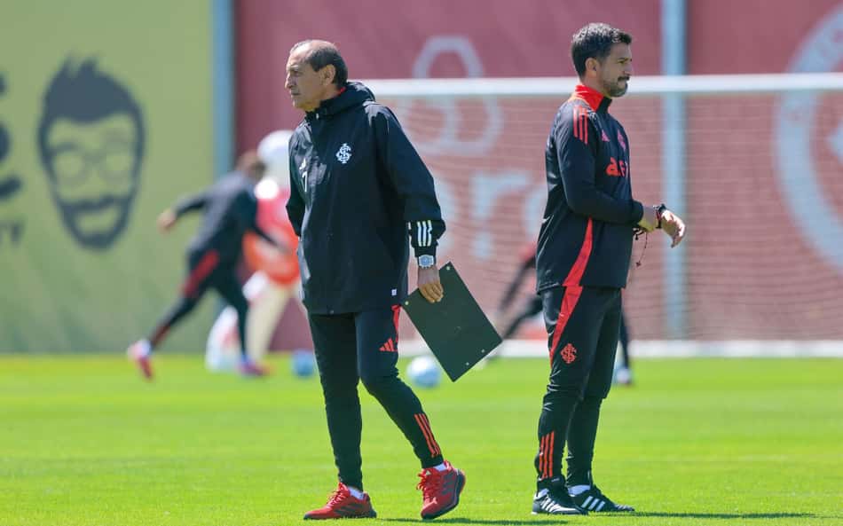 Os Díaz chegam ao décimo jogo no Internacional sob pressão