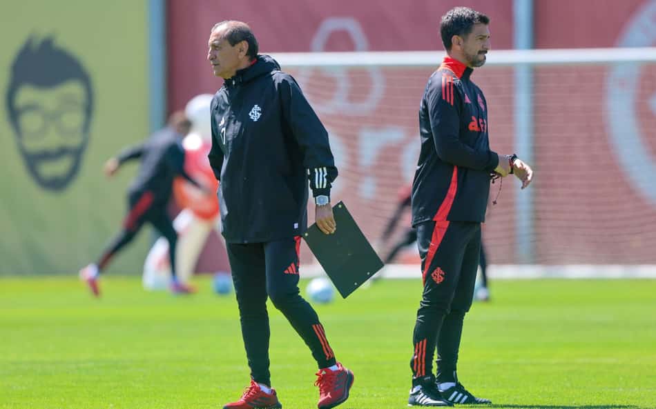 Ramón Díaz e Emiliano Díaz, técnico e auxiliar do Internacional