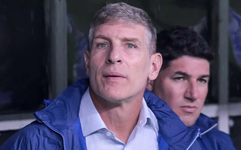 Martín Palermo, técnico do Fortaleza, em partida contra o Bahia pelo Brasileirão (Foto: Joao Aurelio/Pera Photo Press/Gazeta Press)