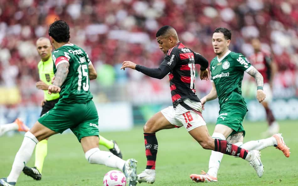 Palmeiras Flamengo Gustavo Gómez Samuel Lino