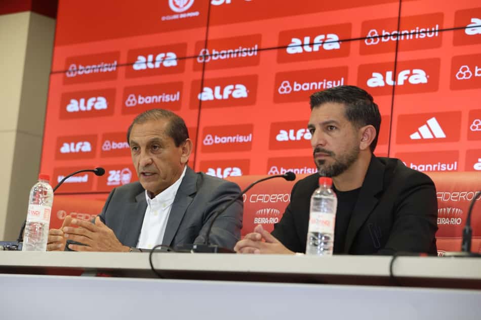 Ramón Díaz e Emiliano Díaz, técnico e auxiliar do Internacional