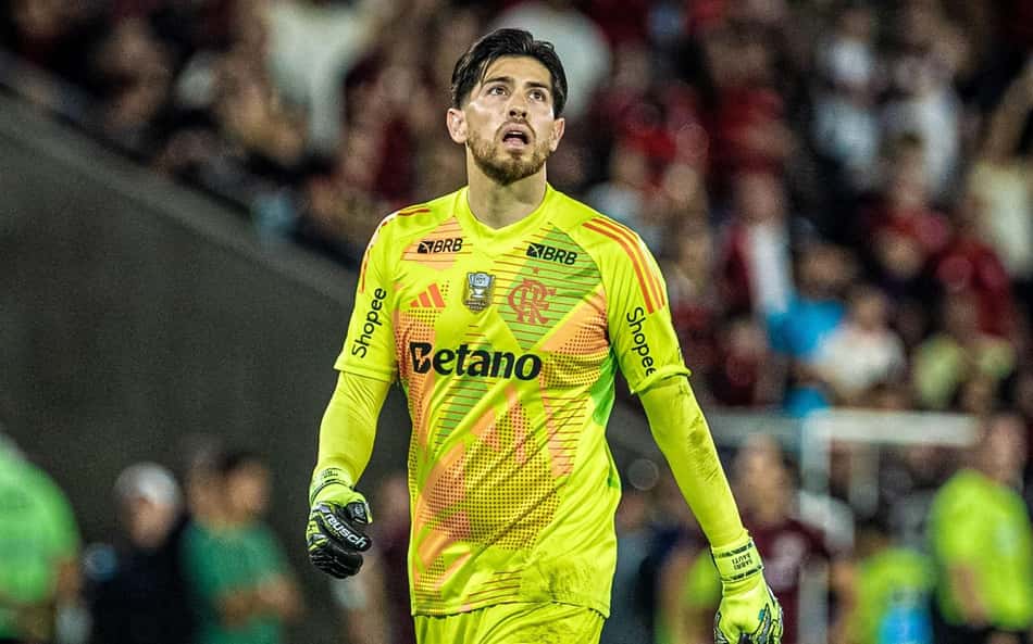 Rossi lamenta resultado do Flamengo contra o Fluminense (Foto: Affonso Andrade/AgÃªncia F8/Gazeta Press)
