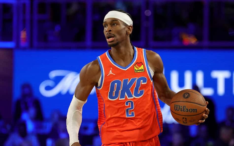Shai Gilgeous-Alexander foi eleito o MVP da NBA na temporada 2024/25 (Foto: Ethan Miller/AFP)