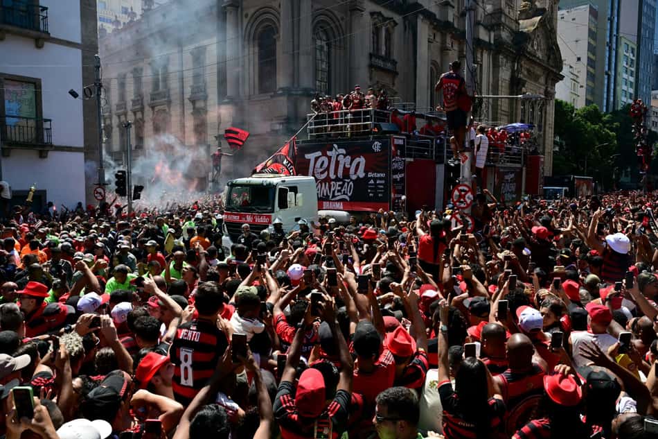Trio elétrico do Flamengo na comemoração da Libertadores 2025