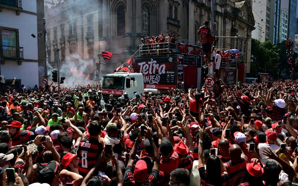 Trio elétrico do Flamengo na comemoração da Libertadores 2025