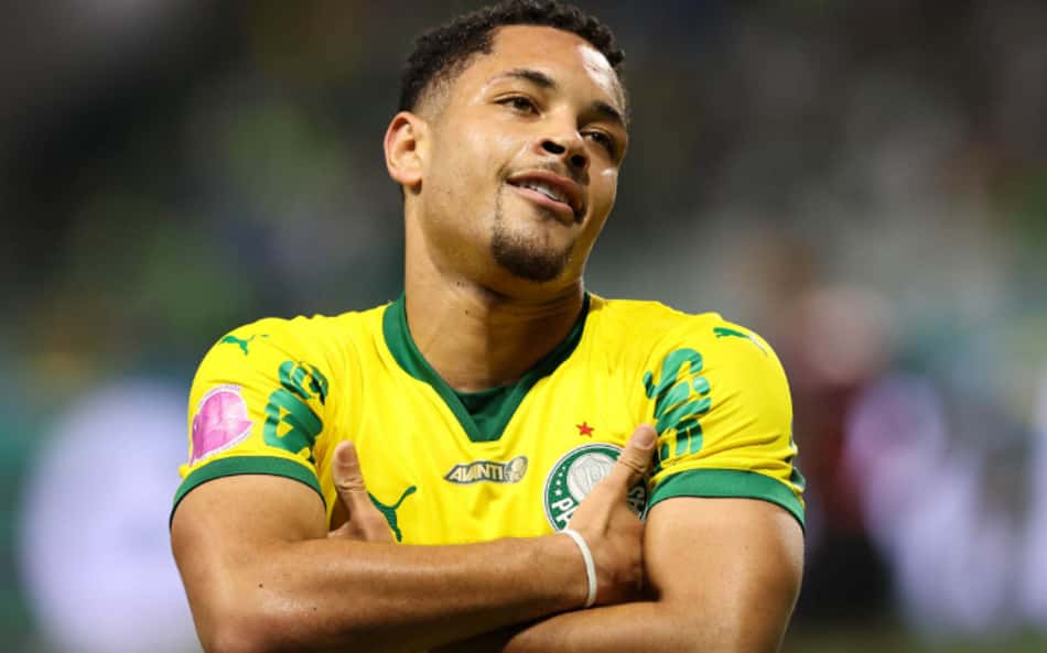 Vitor Roque é convocado pela Seleção e vira desfalque do Palmeiras contra o Santos