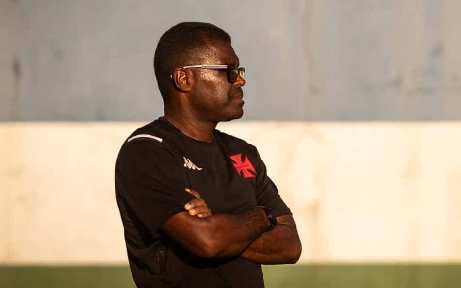 Treinador do Vasco Sub-17 projeta final da Copa Rio: 'Maior rivalidade do estado'