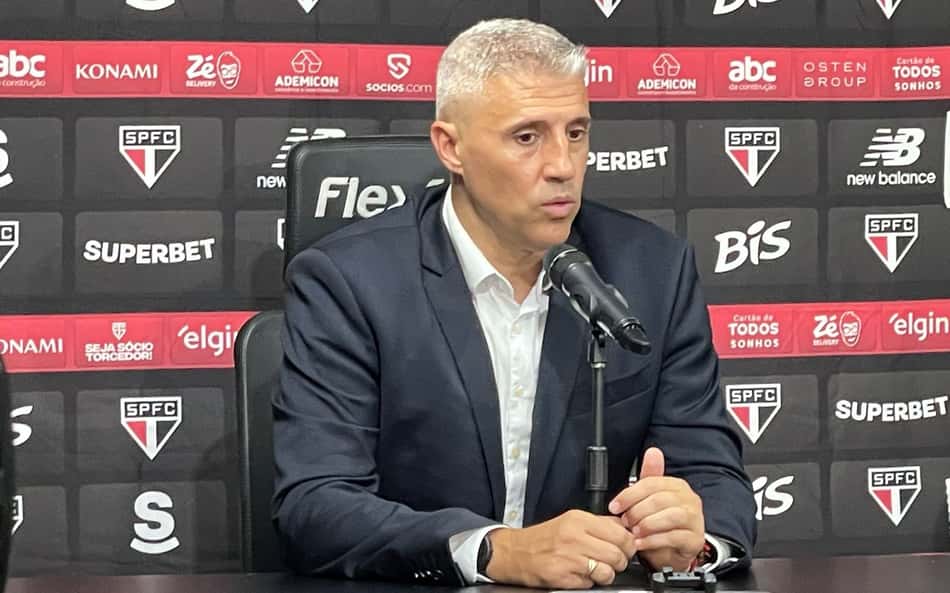 Hernán Crespo em coletiva do São Paulo