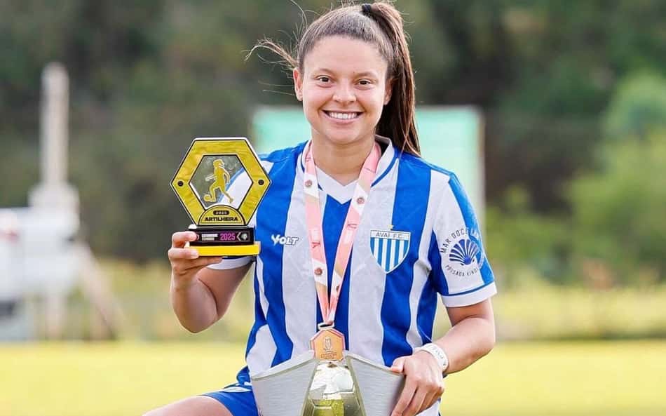 Brendha Patrícia vem de boa temporada no Avaí e agora reforça o Coritiba. (Foto: reprodução/instagram)