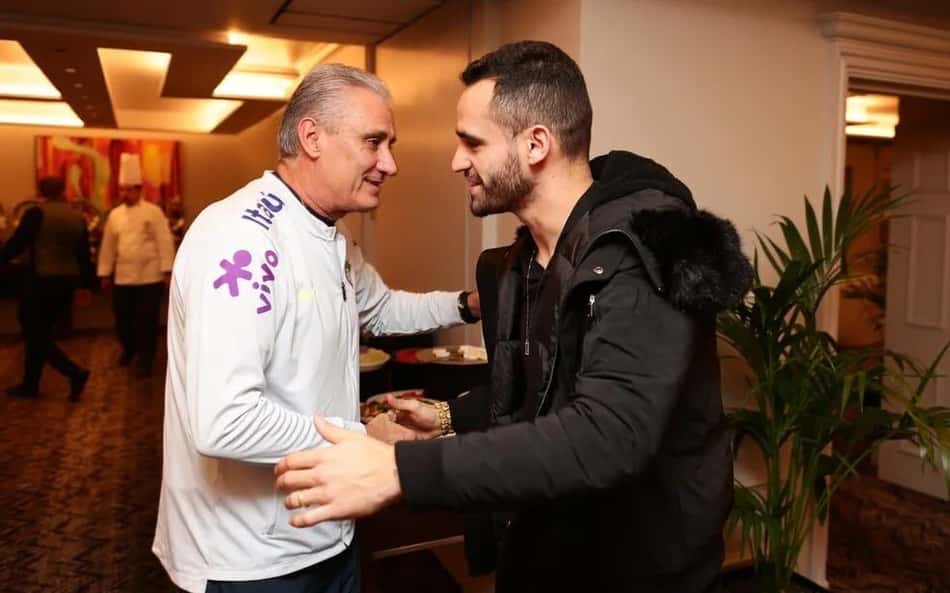 Renato Augusto revela conversas táticas com Filipe Luís e elogia Tite
