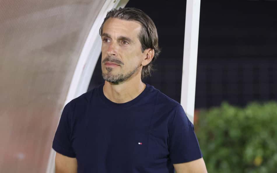 Técnico Paulo Gomes, último a vencer o Mirassol no Maião (Foto: João Victor Menezes de Souza / Agência Botafogo)
