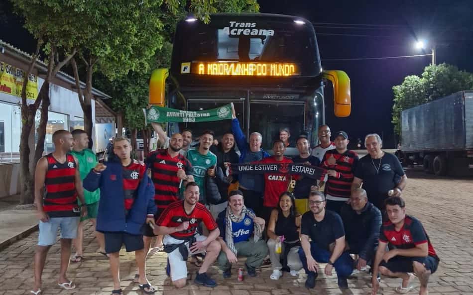 Torcida do Palmeiras altera rotina, opina sobre titulares e tem clima de paz com flamenguistas