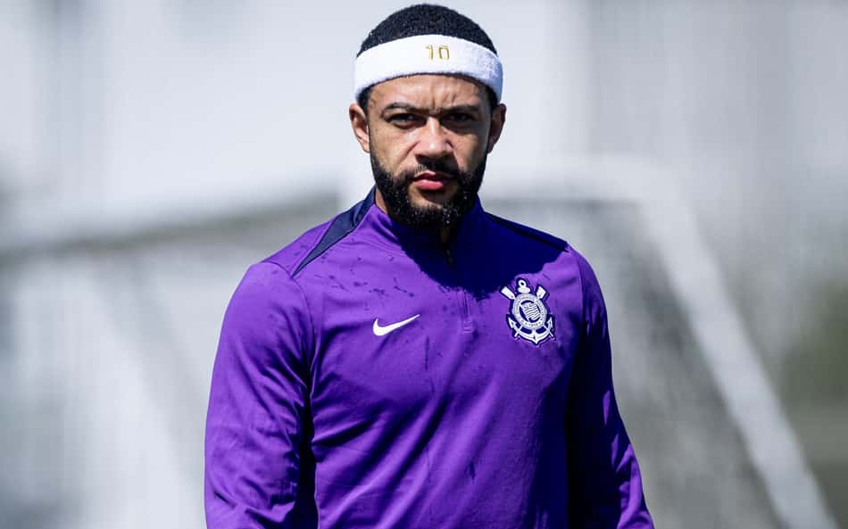 Vai renovar? Memphis fala sobre futuro no Corinthians