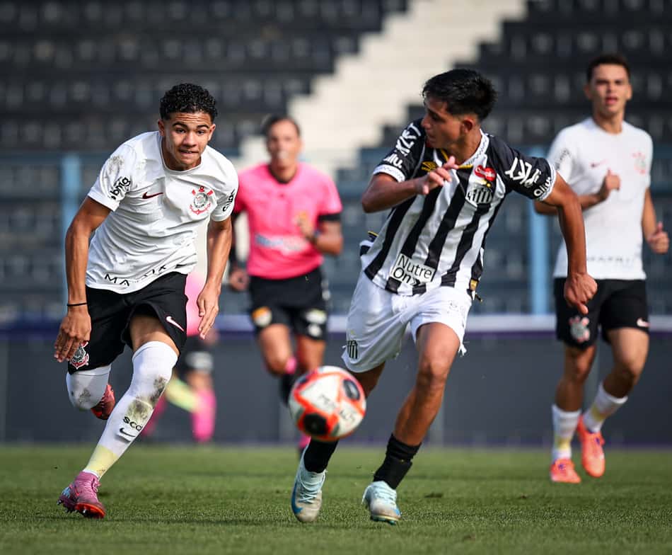 Após dois empates por 1 a 1, Timãozinho celebra classificação no Estadual (Foto: Rodrigo Gazzanel/Agência Corinthians)