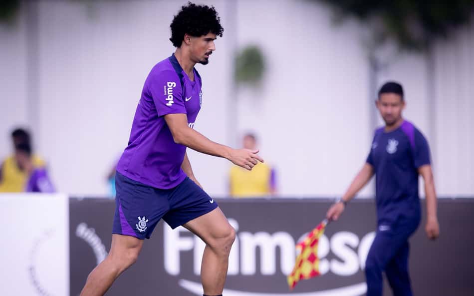 Corinthians volta aos treinos e inicia preparação para enfrentar o Ceará