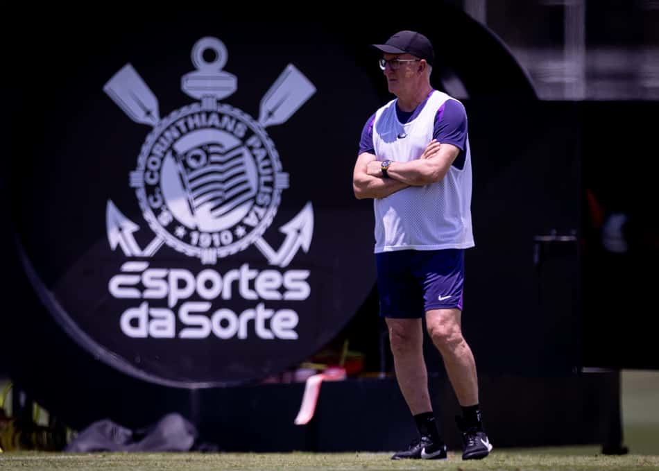 Dorival Júnior durante treino nesta quarta-feira (Foto: Rodrigo Coca/Agência Corinthians)