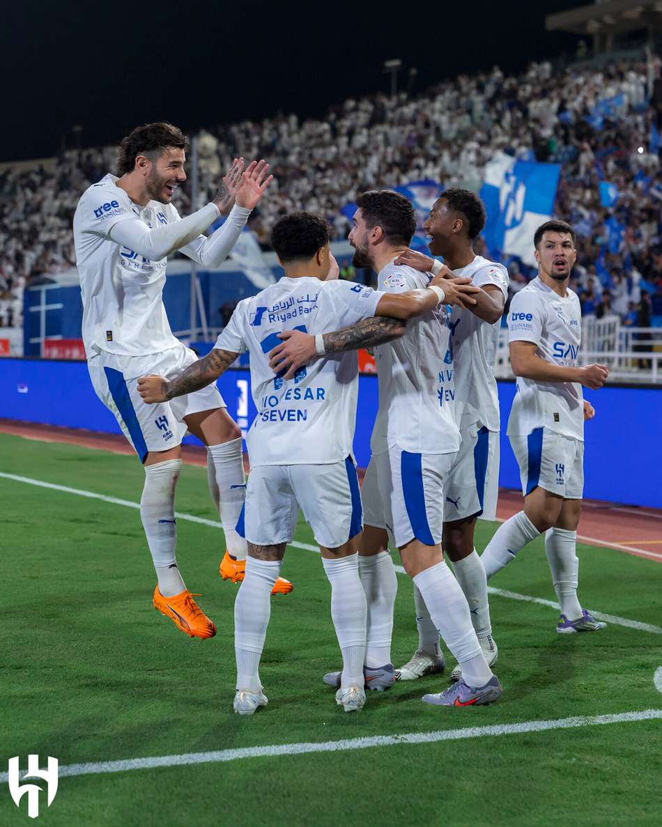 Pelo Campeonato Saudita, o Al-Hilal venceu o Al-Najma por 4 a 2 (Foto: Divulgação/Al-Hilal)