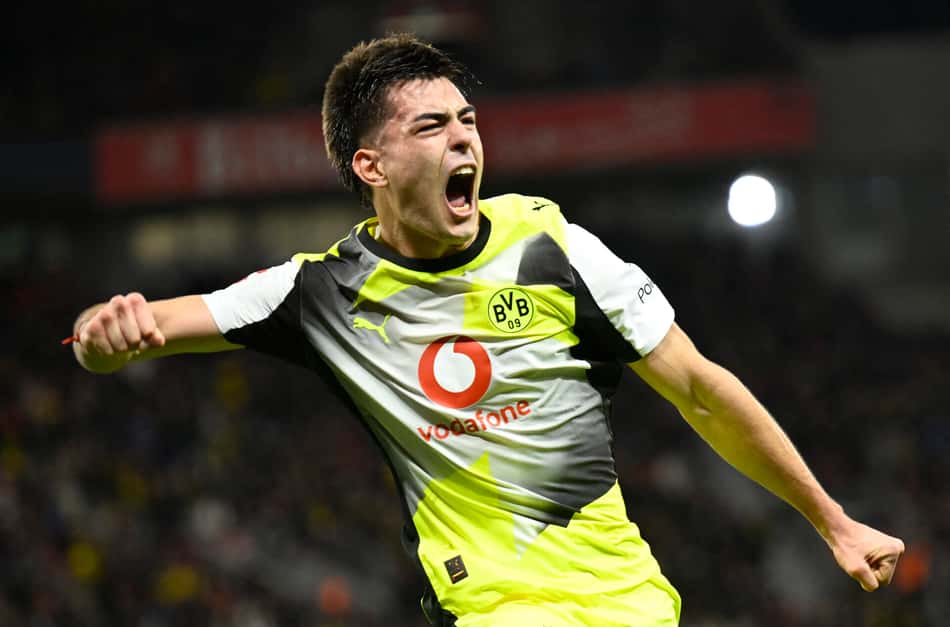 FBL-GER-BUNDESLIGA-LEVERKUSEN-DORTMUND