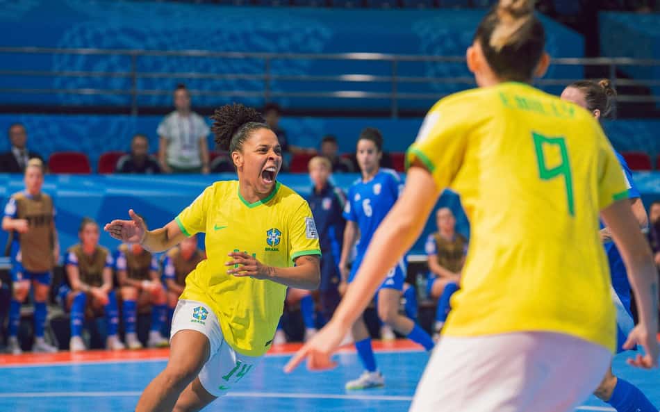 Brasil goleou a Itália por 6 a 1 pela Copa do Mundo de Futsal (Foto: Fabio Souza/CBF)