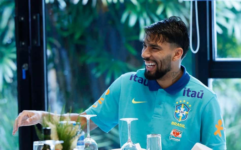 Bruno Guimarães e Lucas Paquetá no CT da Seleção Brasileira