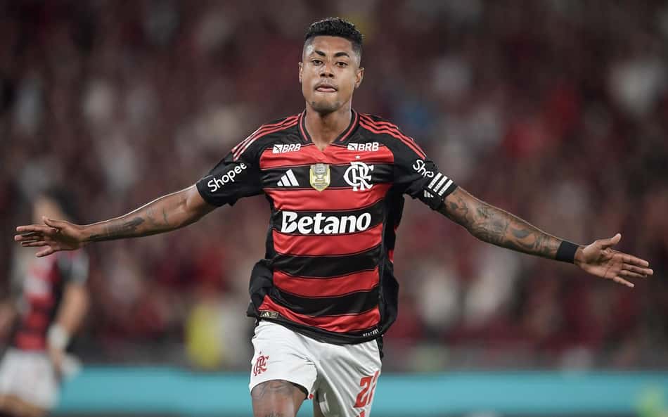 Melhores momentos: Flamengo vence com golaços no Maracanã e pressiona o Palmeiras
