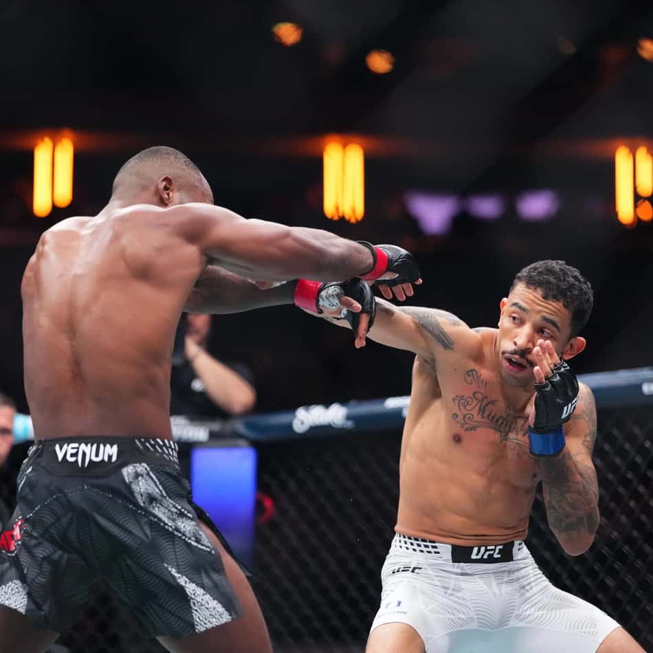 Carlos Prates nocauteou Leon Edwards no UFC 322 (Foto: Reprodução/UFC)