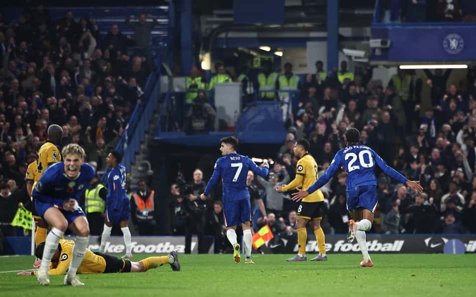 Torcida do Chelsea se derrete por brasileiro após vitória na Premier League