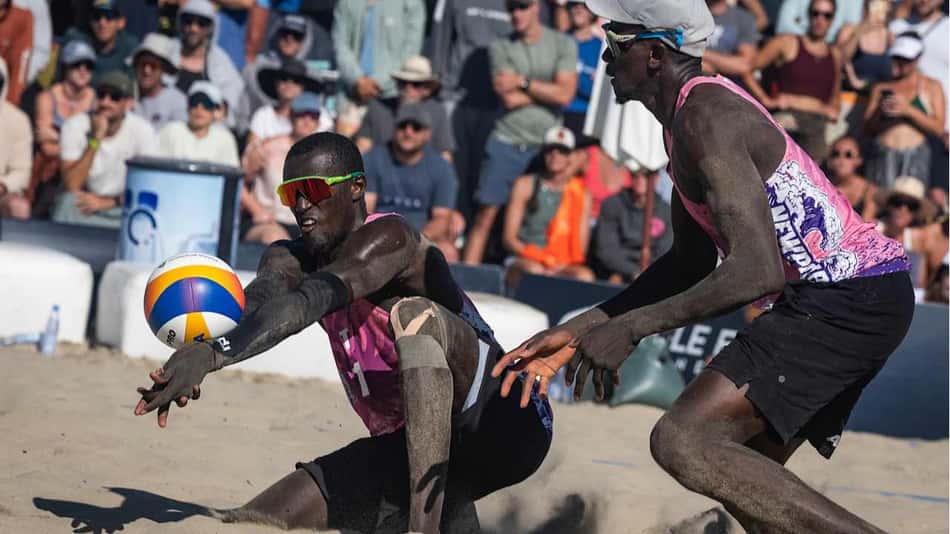 Cherif e Ahmed em ação (Foto: Divulgação/ FIVB)