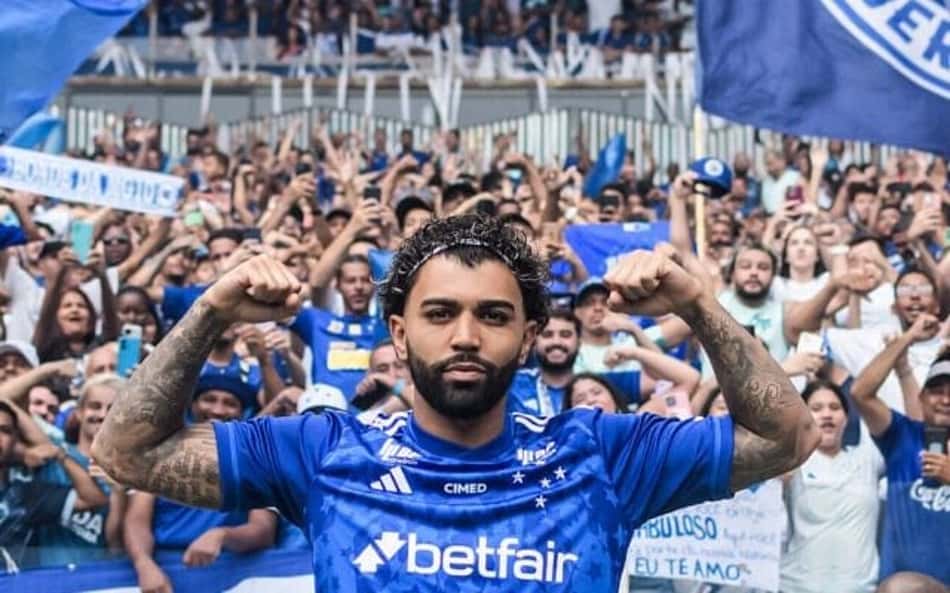 Gabigol crava campeão da Libertadores e Sul-Americana, e analisa Brasileirão