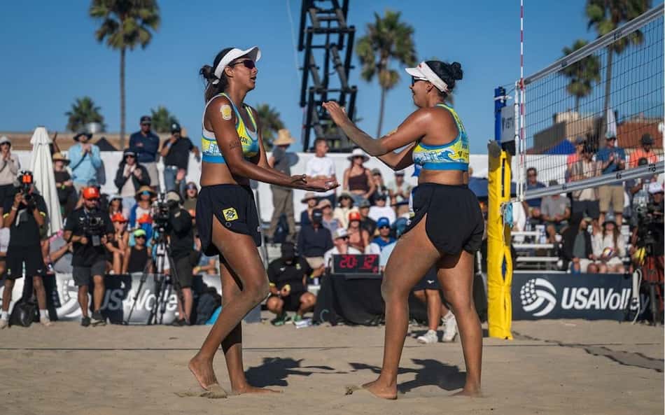 Duda e Ana Patrícia faturam o bronze no Elite 16 de Newport Beach (Foto: Volleyball World)