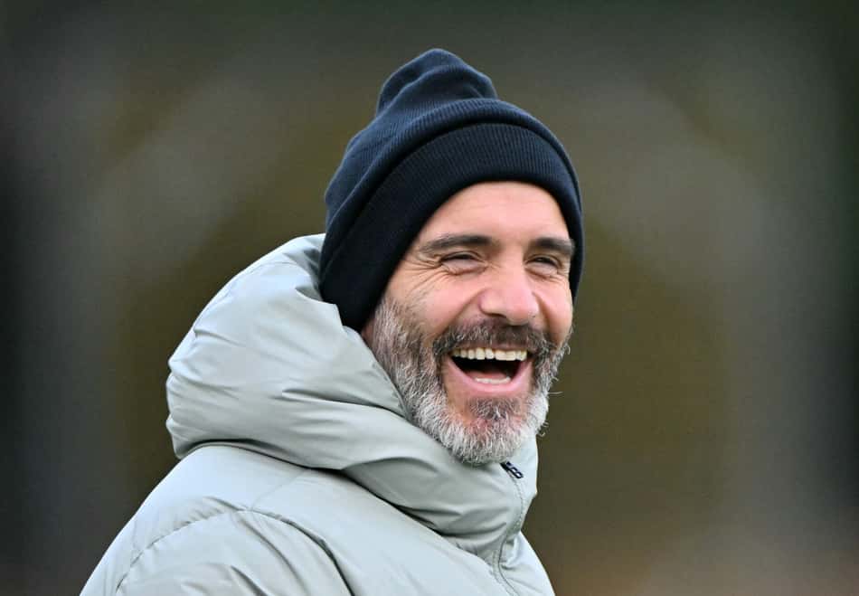 Enzo Maresca, do Chelsea, durante treino no centro de treinamento em Cobham, antes da partida válida pela Champions League (Foto: Glyn Kirk/AFP)