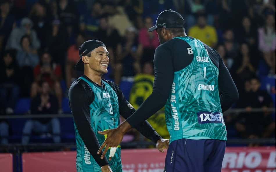 Evandro e Arthur vencem no Elite 16 do Rio de Janeiro (Foto: Reprodução/Volleyballworld)