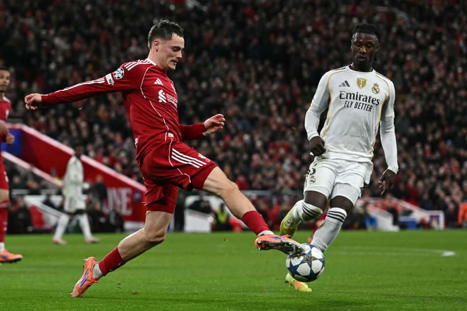 Florian Wirtz em ação pelo Liverpool (Foto: Paul ELLIS / AFP)