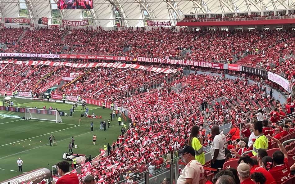 Colorados esgotam ingressos para ver Internacional e Santos