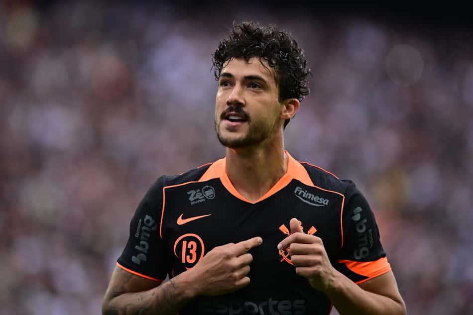 Gustavo Henrique, do Corinthians, comemora seu gol contra o Grêmio (Foto: Eduardo Carmim/Photo Premium/Gazeta Press)