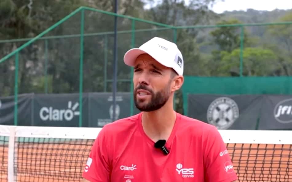 Guilherme Teixeira, técnico de João Fonseca, em entrevista exclusiva ao Lance! (Foto: Gabriel Gaudencio)
