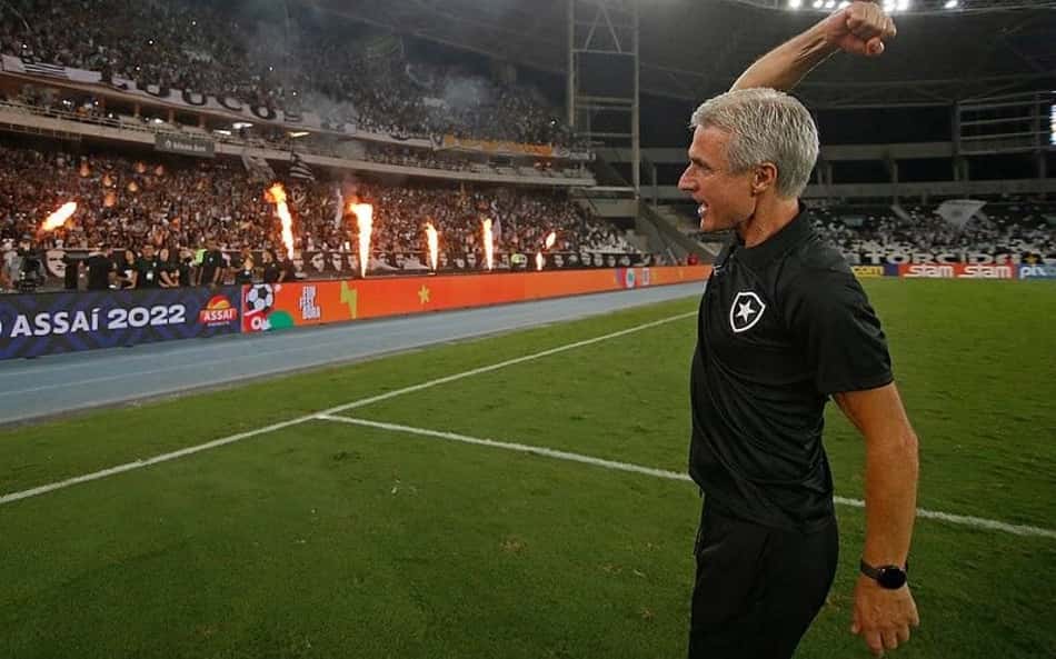 Torcedores pedem a contratação de ex-treinador do Botafogo: 'Bom nome'