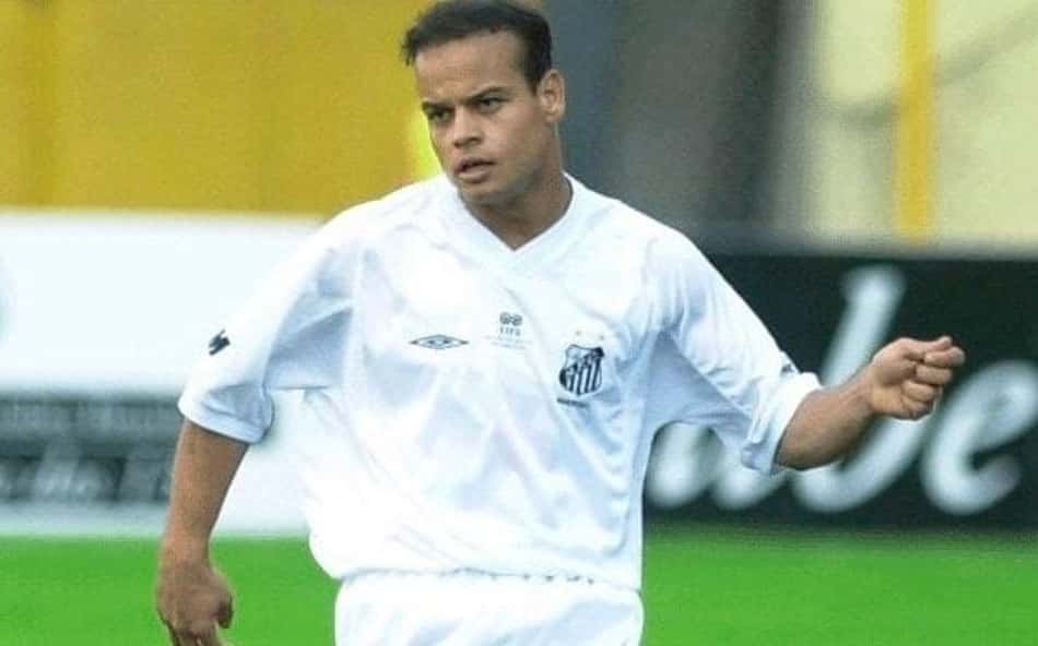 Flamengo 0 x 3 Santos no Brasileirão 1995; show de Robert no Maracanã