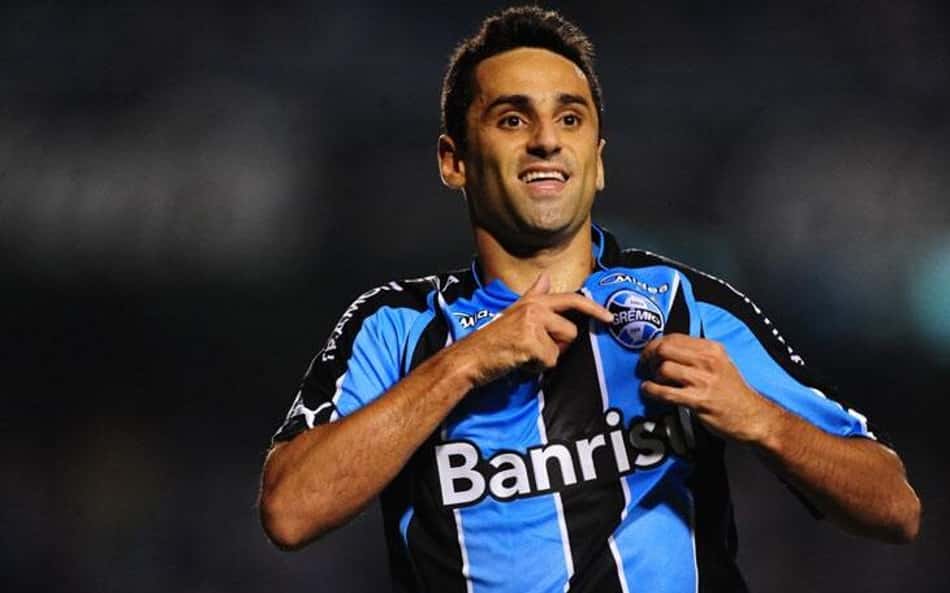 Grêmio 4 x 1 Cruzeiro no Brasileirão 2009; revanche da Liberta