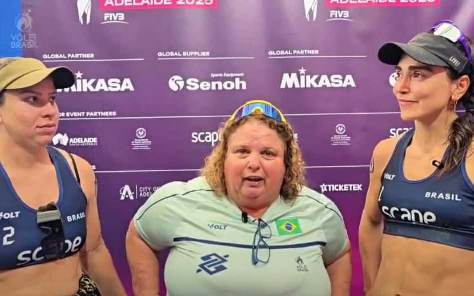 Letícia Pessoa dedica o bronze no vôlei de praia a mãe de Carol: 'Especial'