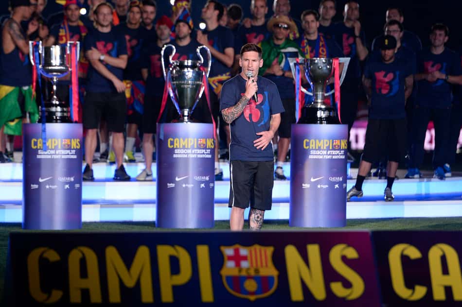 lionel-messi-barcelona-el-clasico-ronaldinho-barcelona-campeao-champions-scaled.jpg 