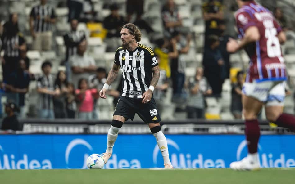 Atitude de Lyanco, do Atlético-MG, na final da Sul-Americana revolta torcedores: 'Inacreditável'