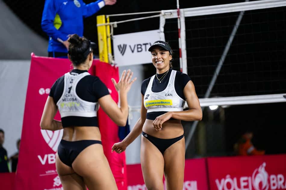 Melissa e Brandie na etapa de Saquarema do Elite 16 (Foto: Volleyball World)