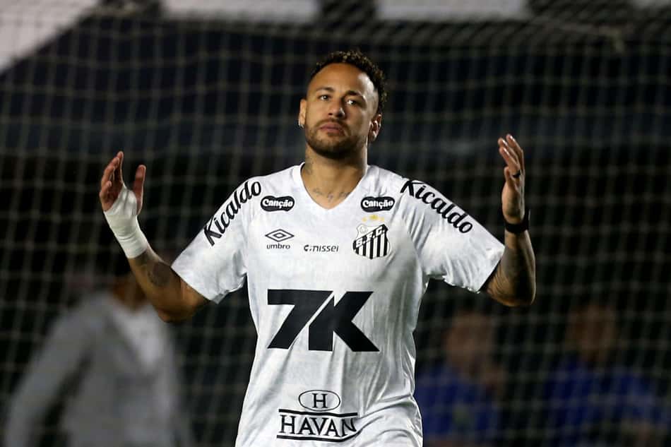Neymar antes do jogo entre Santos e Sport (Foto: Guilherme Dionizio/Código19/Gazeta Press)