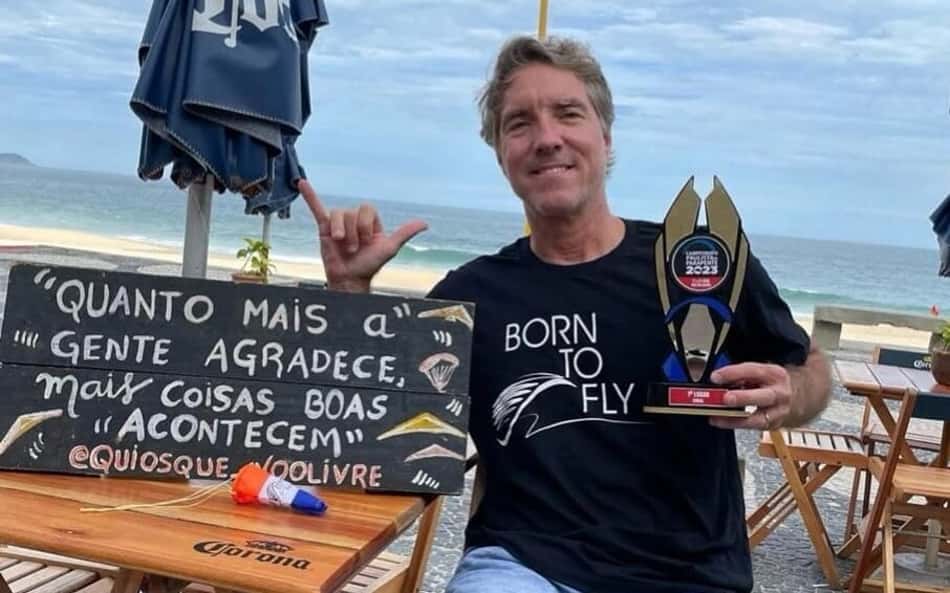 Bicampeão brasileiro morre em acidente de parapente no Rio de Janeiro
