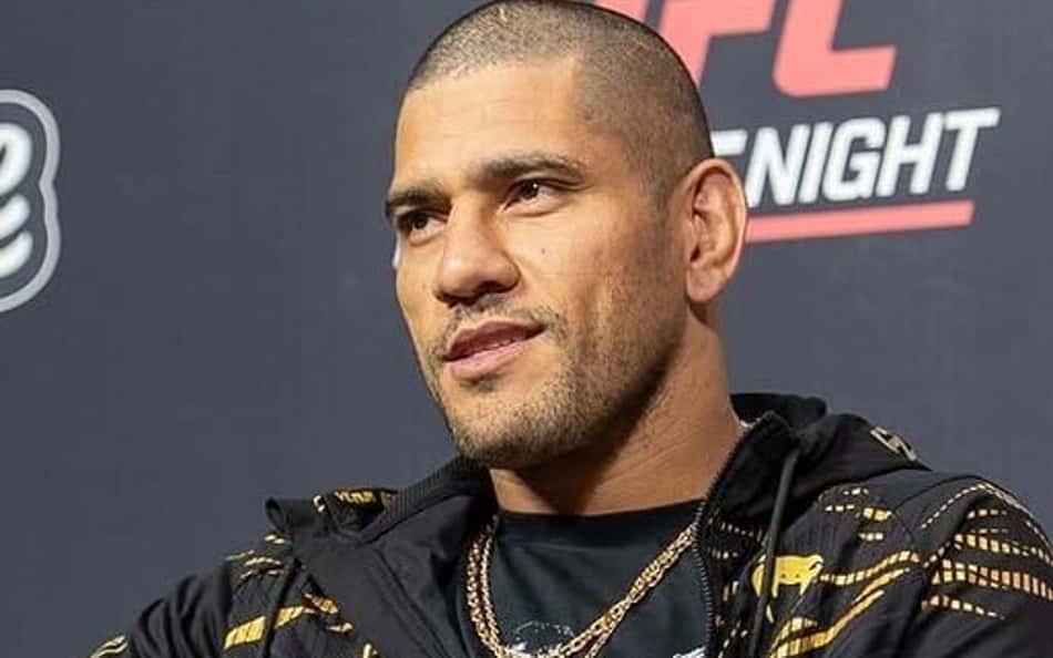 Destaque do UFC celebra presente de Alex Poatan: 'Vai Corinthians'