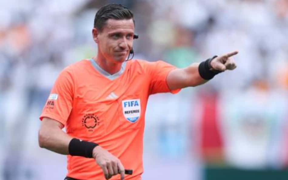 Árbitro e VAR de São Paulo x Palmeiras são punidos pelo STJD