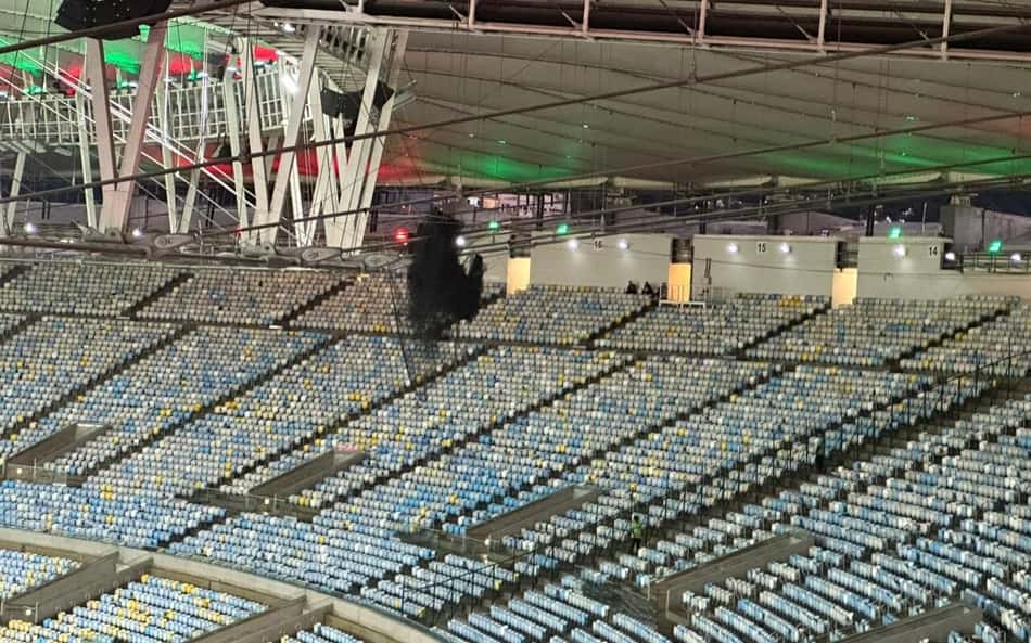 Fluminense x Flamengo: Maracanã inicia instalação de redes em setores visitantes