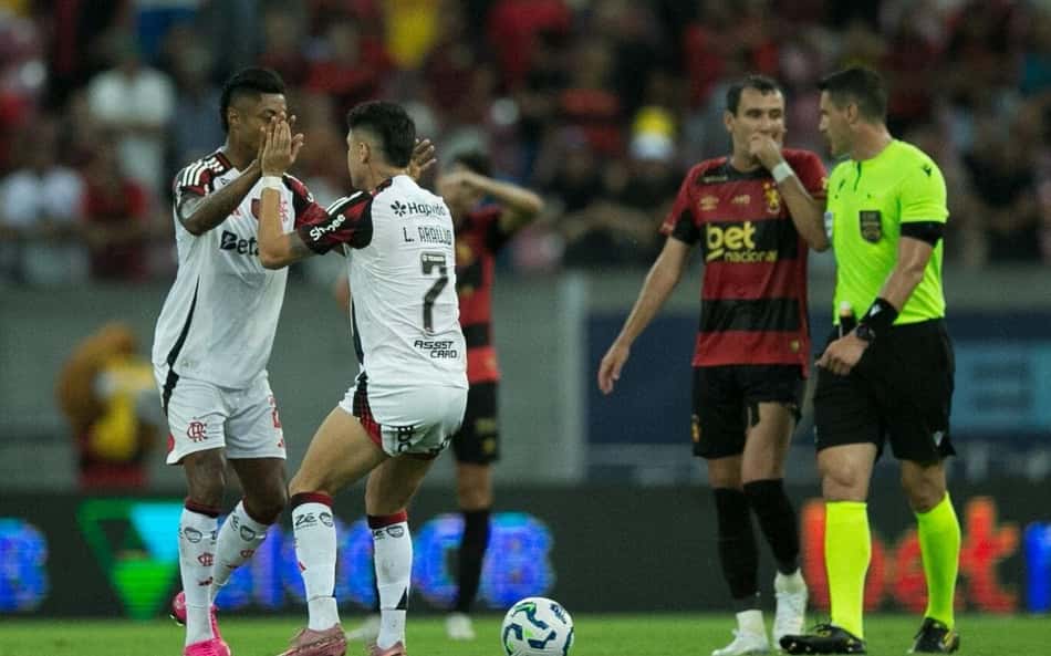 Especialista bate martelo sobre polêmica de arbitragem em Sport x Flamengo