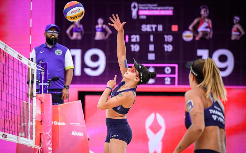 Veja lances de Thâmela/Vic x Placette/Richard no Mundial de Vôlei de Praia